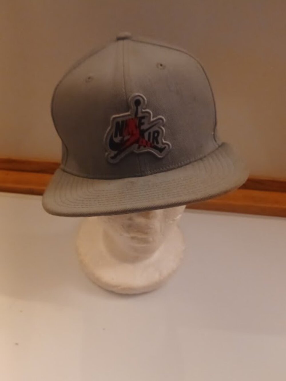 Jordan Pro Jumpman Classics Snapback hat in cool grey